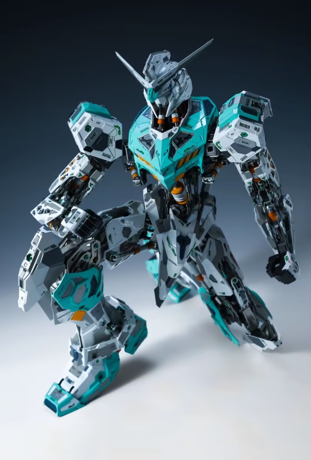 Forge Frontier Model XingSi 1/ - đánh giá và giá Model Kit Bandai 30