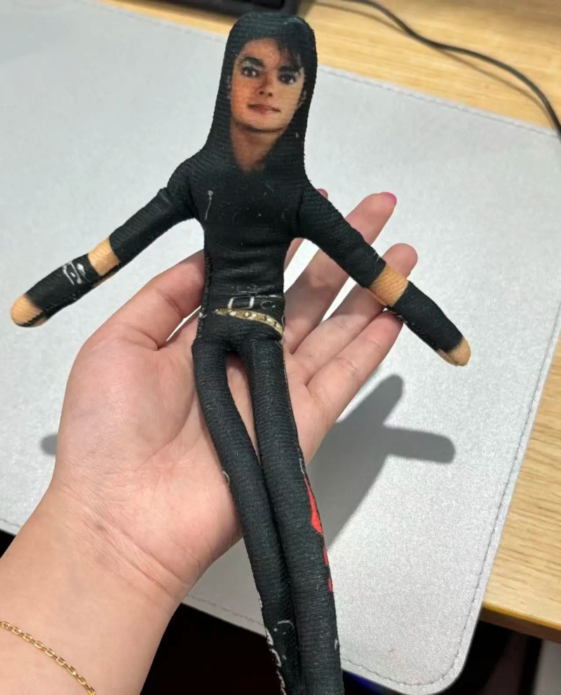 New Style Michael Jackson Cosp - đánh giá và giá Model Kit Joints