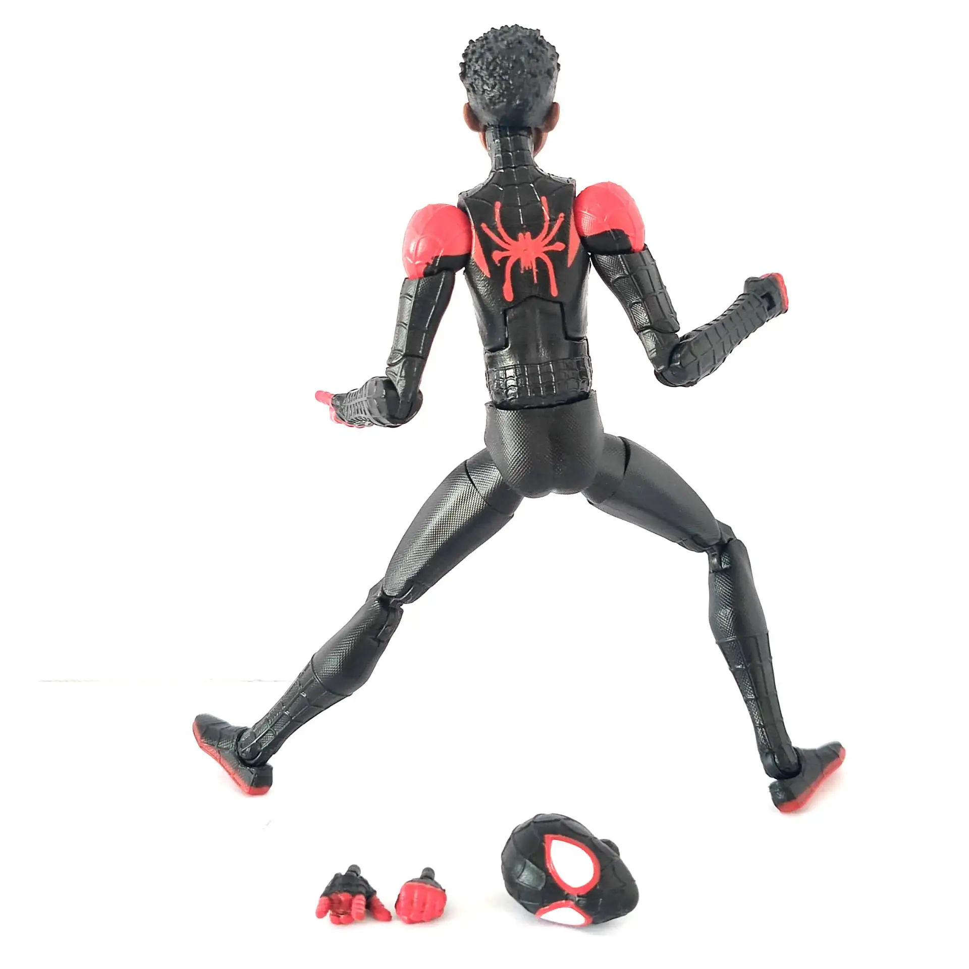 Marvel Legends Across The Spid - đánh giá và giá Model Kit Thousand Sunny